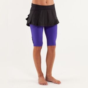 Lululemon Presta Skirt Black size 8 in EUC